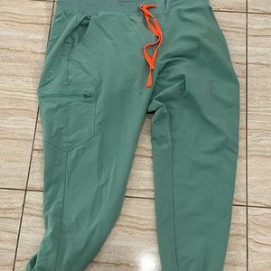 COPY - FIGS Zamora scrub jogger pants